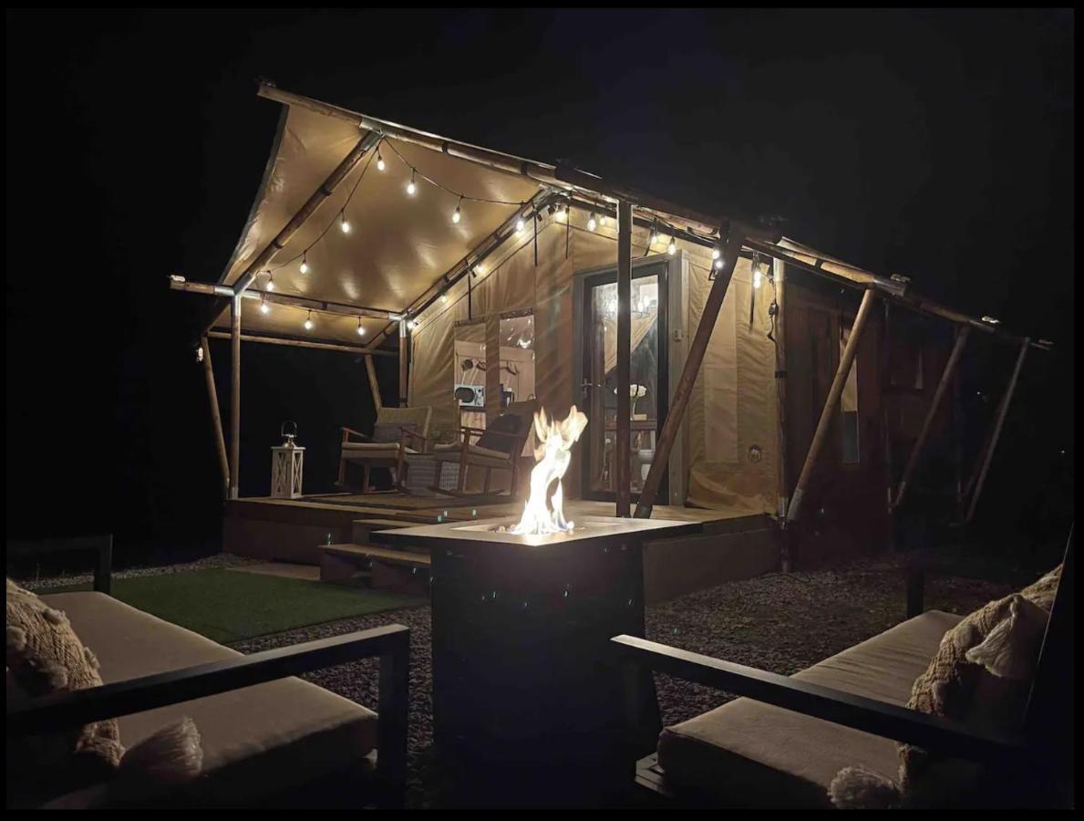 מלון סביירוויל Firefly Season Glamping מראה חיצוני תמונה