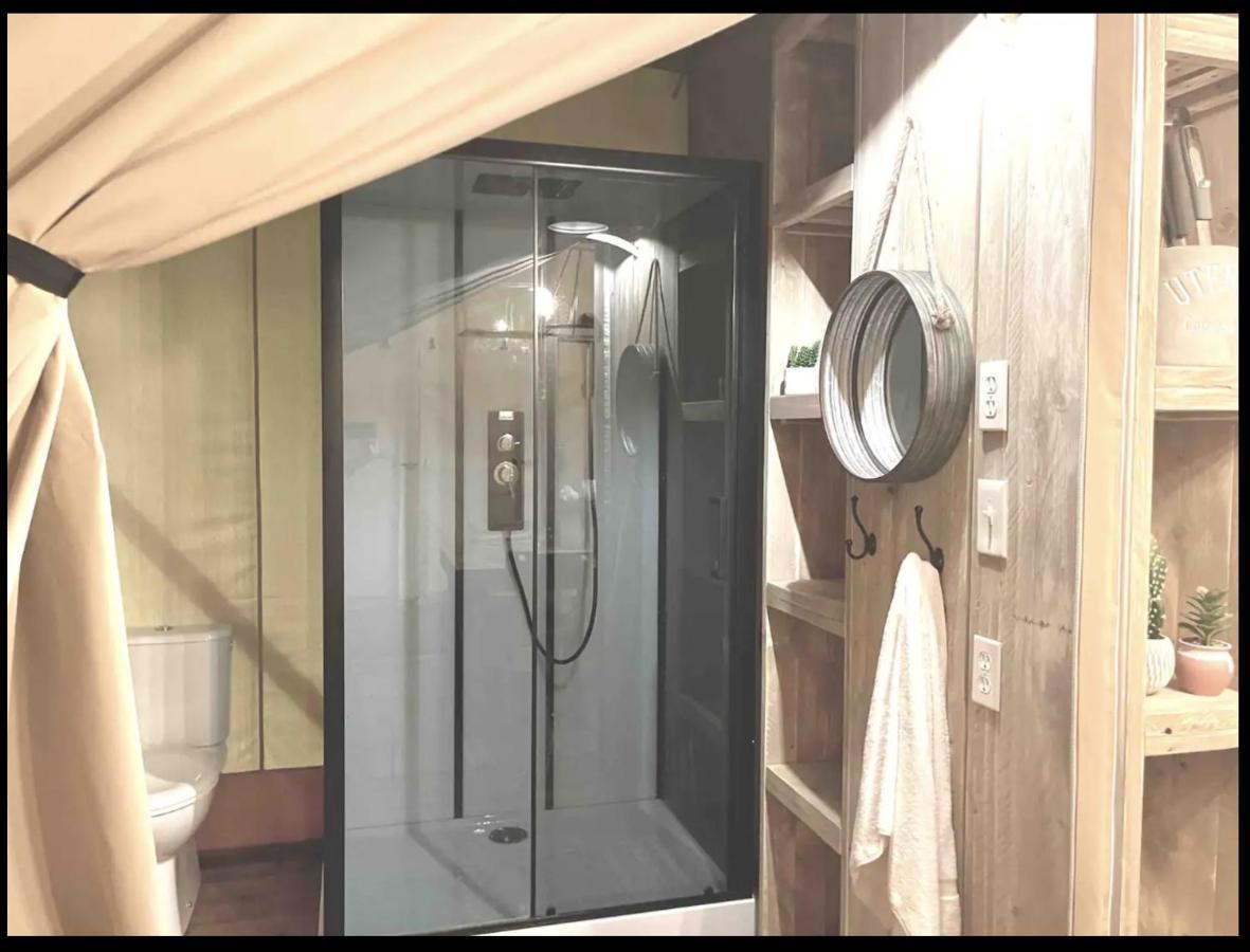 מלון סביירוויל Firefly Season Glamping מראה חיצוני תמונה