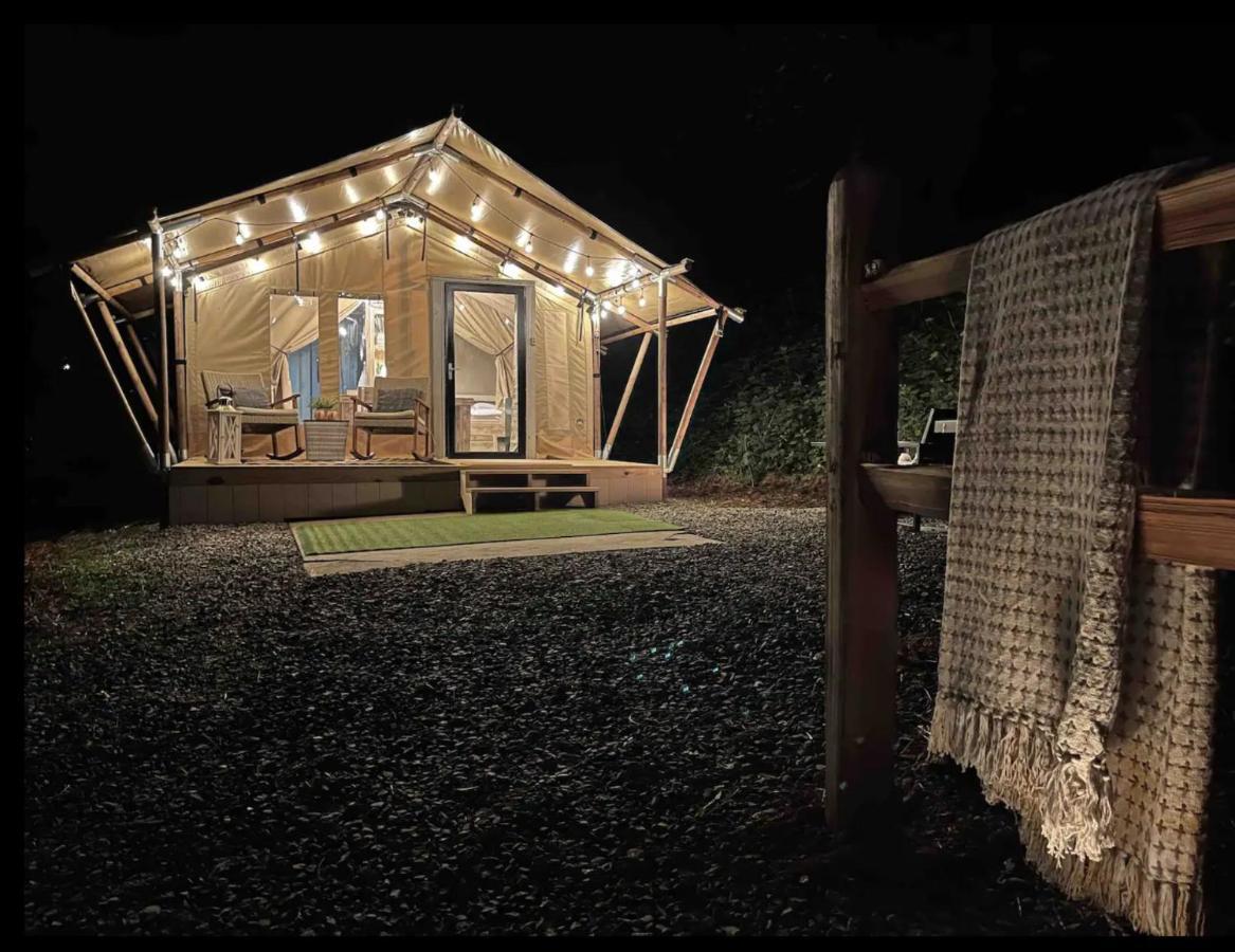 מלון סביירוויל Firefly Season Glamping מראה חיצוני תמונה