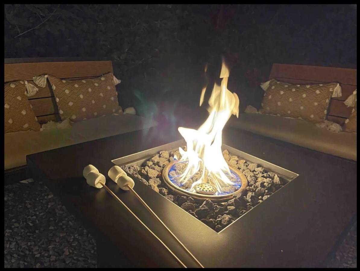מלון סביירוויל Firefly Season Glamping מראה חיצוני תמונה