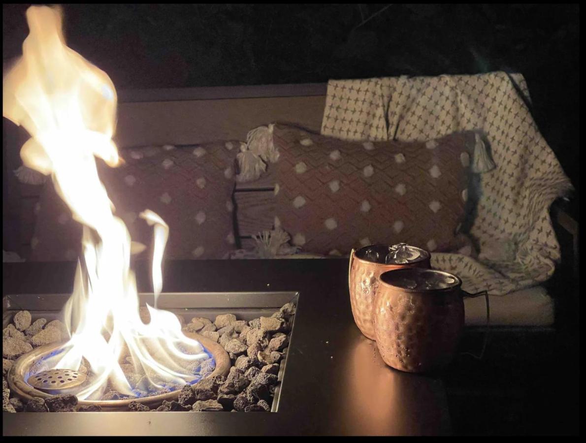 מלון סביירוויל Firefly Season Glamping מראה חיצוני תמונה